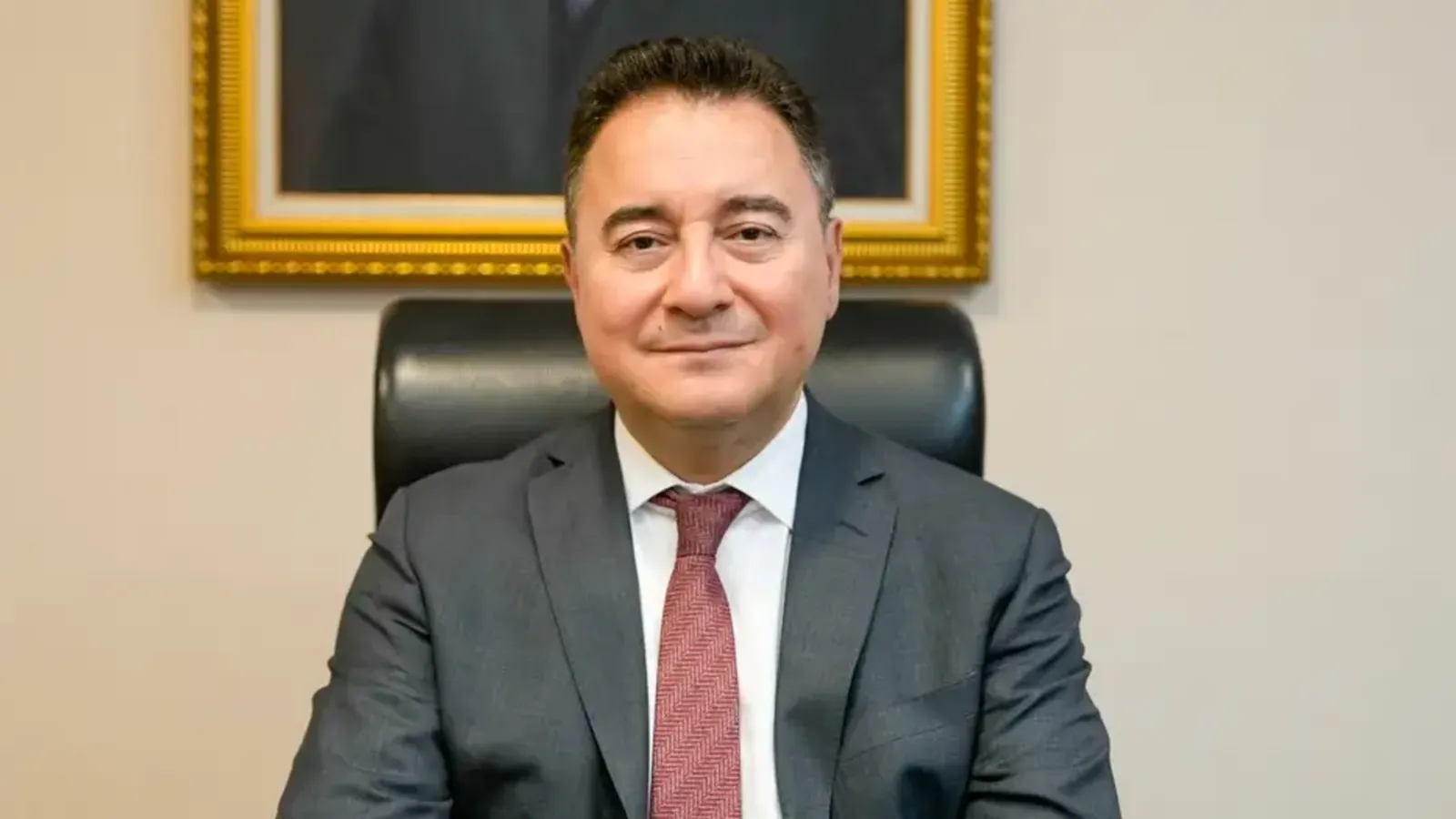Babacan’dan Çerçeve Yasa Eleştirisi: Şeffaflık Şart!