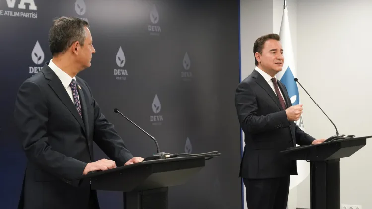 Ali Babacan ve Özgür Özel Açıklama Yapıyor