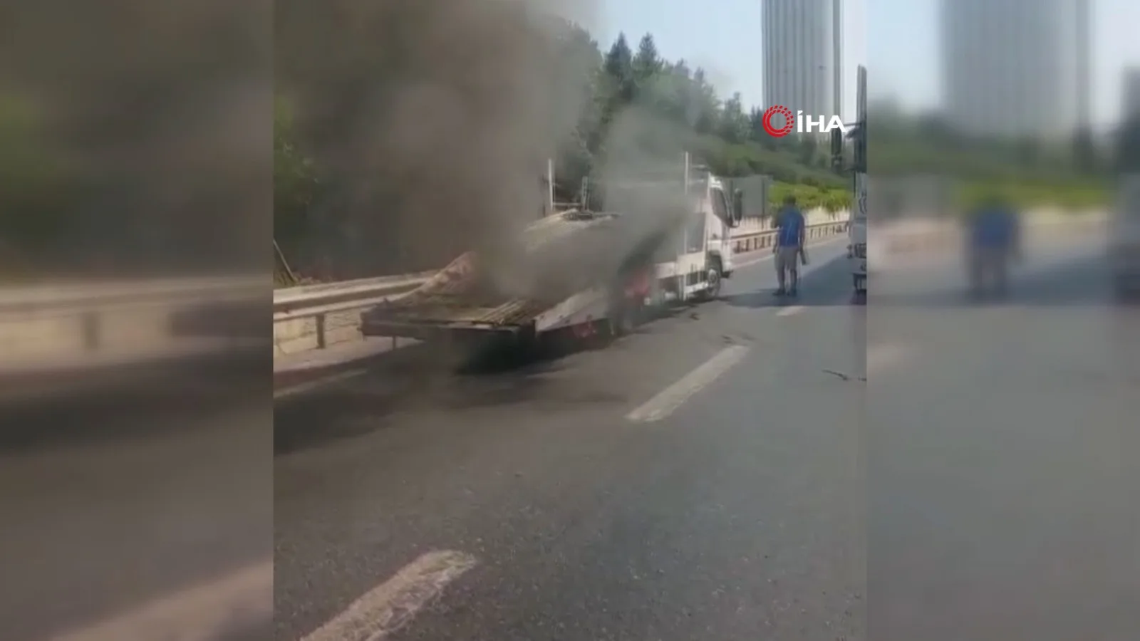 Bağcılar’da Çekicide Yangın Paniği!