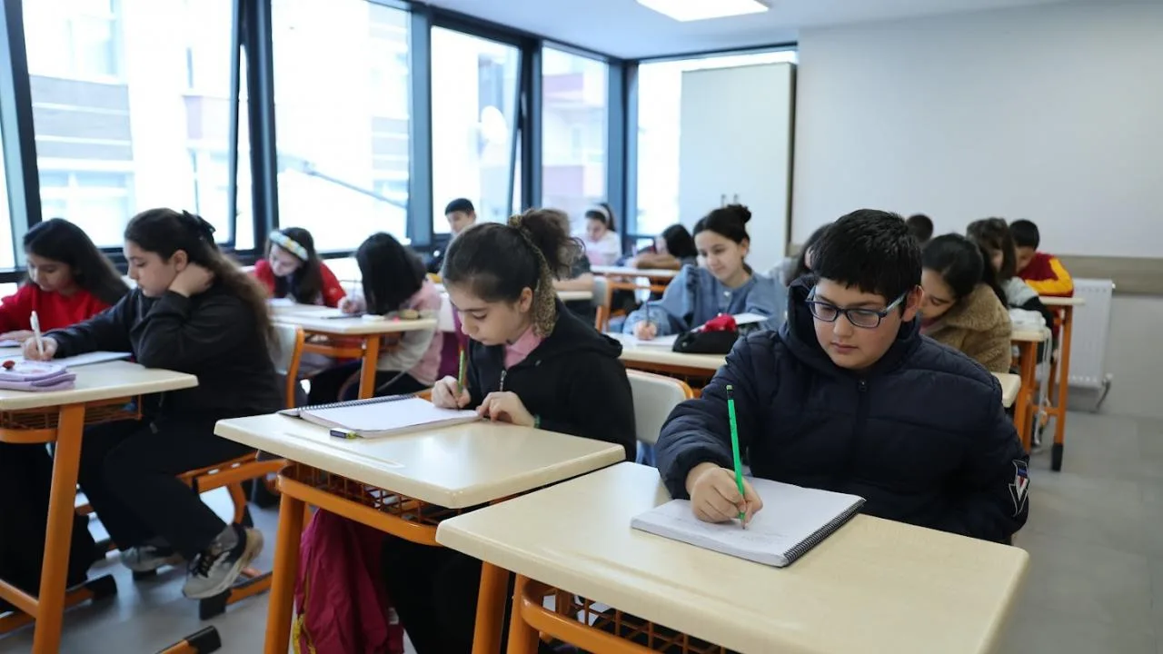 Bağcılar’da Yeni Bilgi Evi ile Eğitime Destek