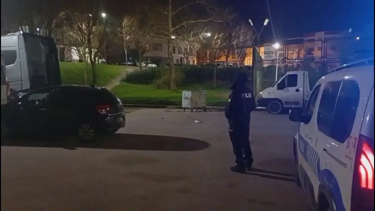 Bağlarbaşı’nda Bıçaklı Kavga: İki Yaralı!