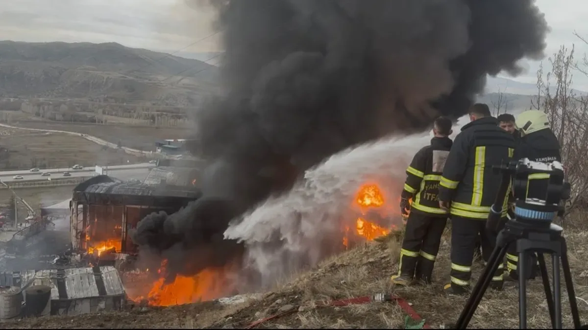 Bahadır Kimya Fabrikasında Yangın: Can Kaybı Yok!