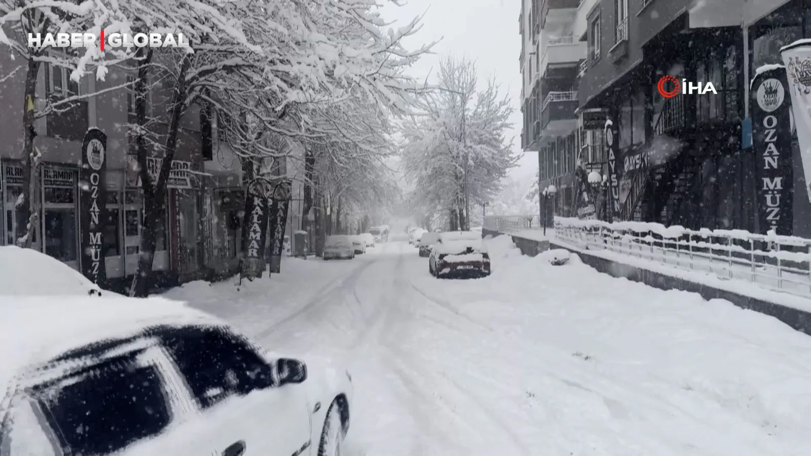 Bahar Beklerken Patnos’a Yoğun Kar Yağdı!