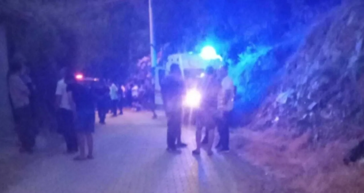 Bahçede Feci Olay: Oğul, Annesini Vurdu!