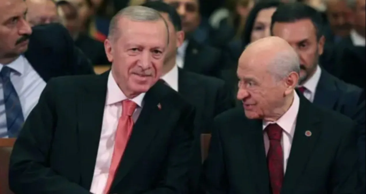 Bahçeli’den AKP’ye Özel Çiçek Aranjmanı