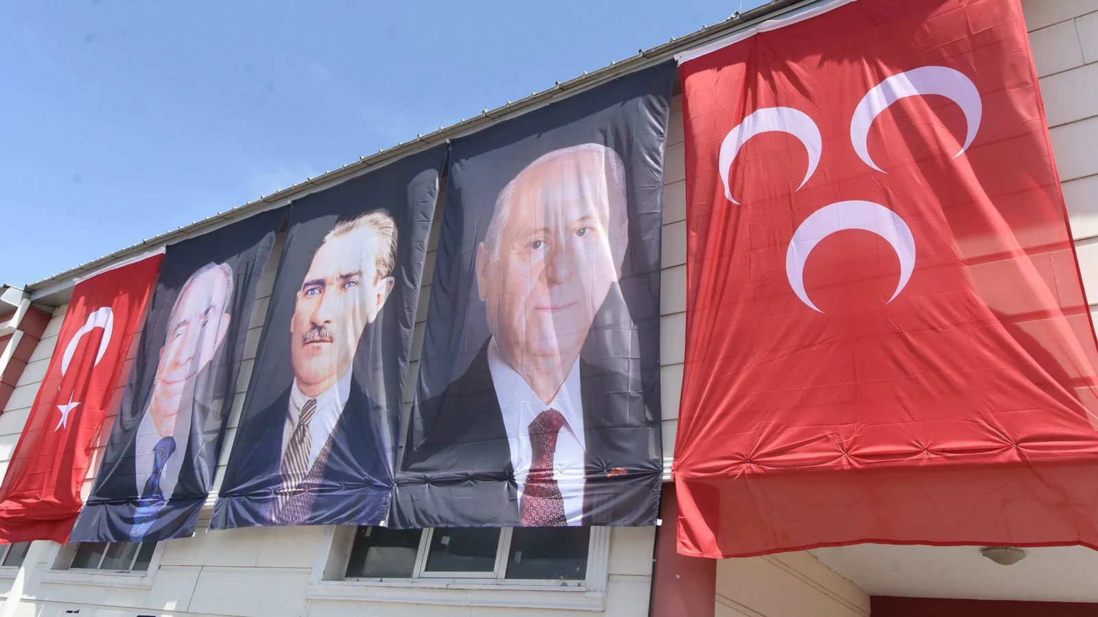 Bahçeli’den ‘Canların Türküsü’: Yeni Bir Türkü Yayında!