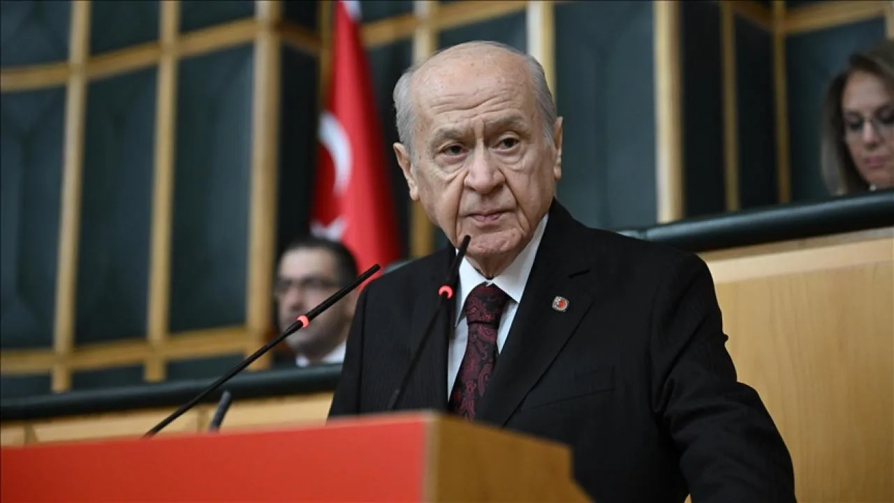 Bahçeli’den Galatasaray’a Şampiyonluk Tebriği