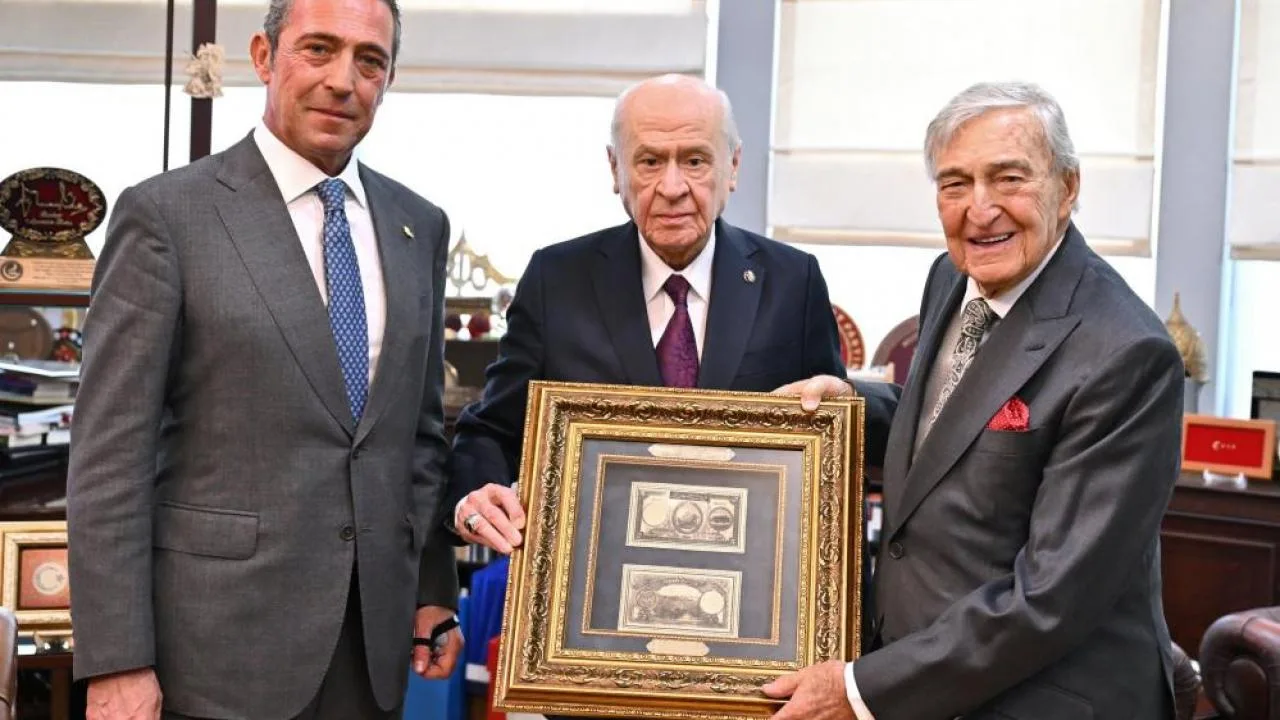 Bahçeli, Koç ailesini makamında ağırladı!