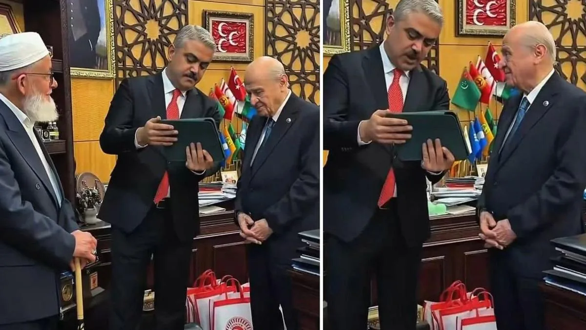 Bahçeli’nin Ferdi Tayfur’a Duygusal Veda Anı