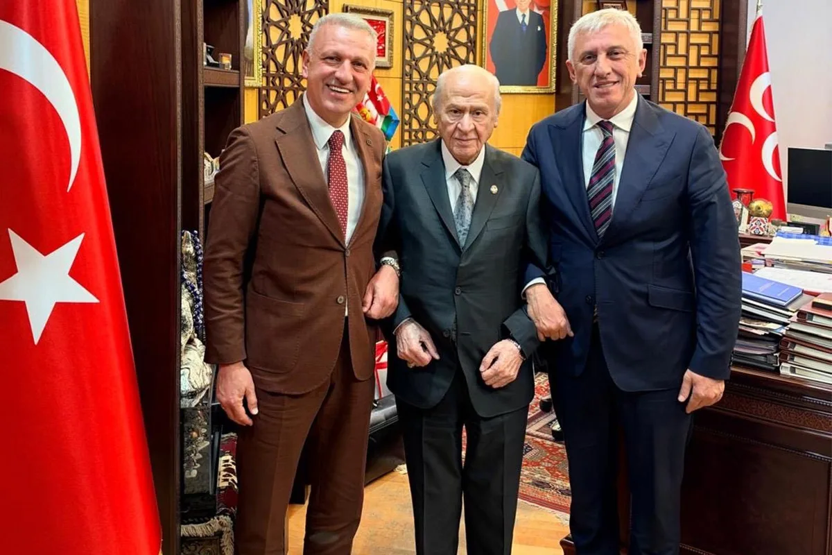 Bahçeli’ye Hediye Ziyareti: Birlik ve Beraberlik Mesajı