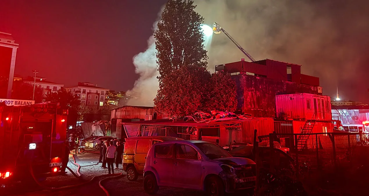 Bahçelievler’de Oto Sanayi Sitesinde Korkunç Yangın!