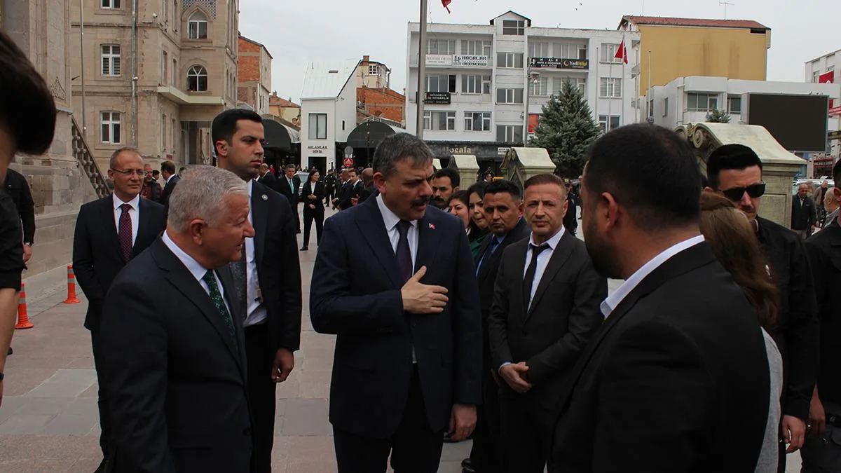 Bakan Çiftçi Aksaray’da Çalışmaları Değerlendirdi