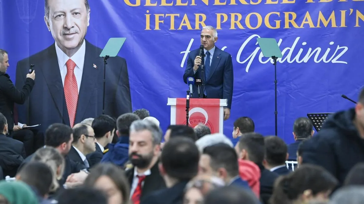 Bakan Ersoy İbradı’da İftar Sofrasında Buluştu