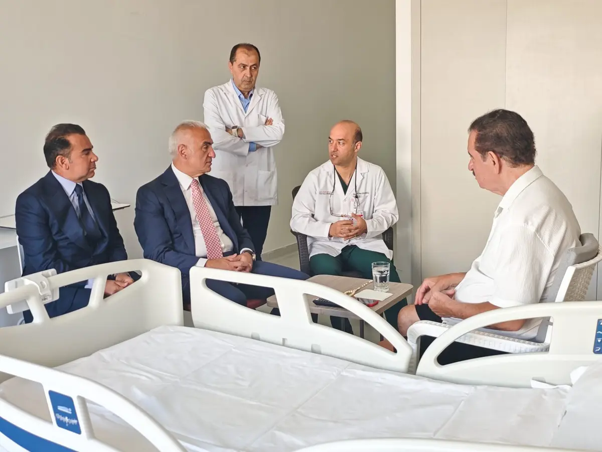 Bakan Ersoy dan İbrahim Tatlıses e geçmiş olsun ziyareti 5