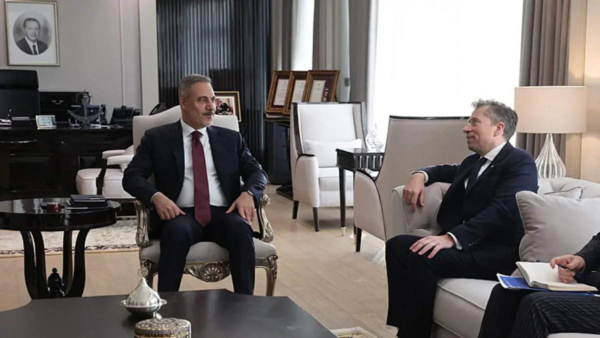 Bakan Fidan, Fletcher ile Önemli Görüşme Gerçekleştirdi