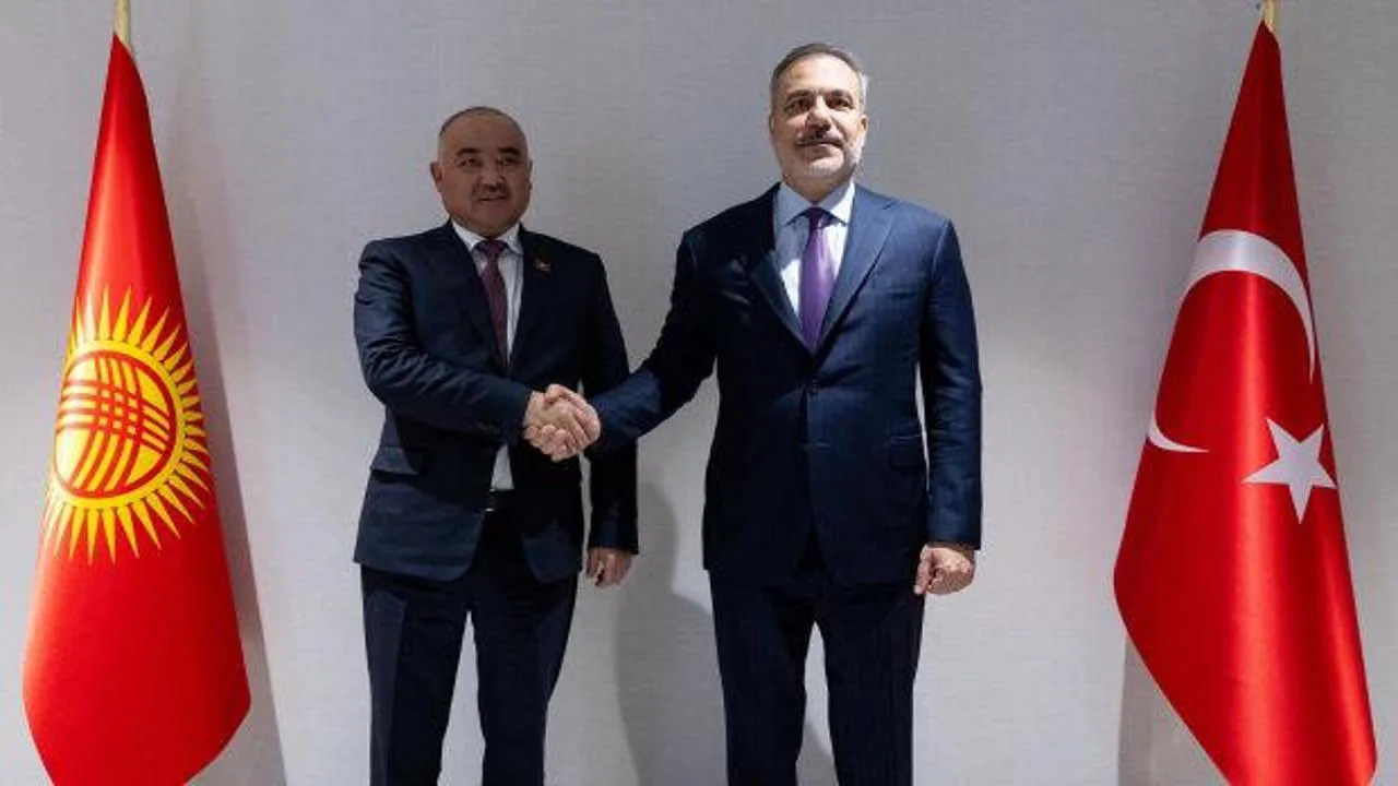 Bakan Fidan, Kırgızistanlı Mevkidaşıyla Görüştü