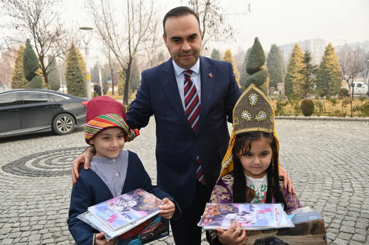 Bakan Kacır, Vatandaşlarla Sohbet Ediyor