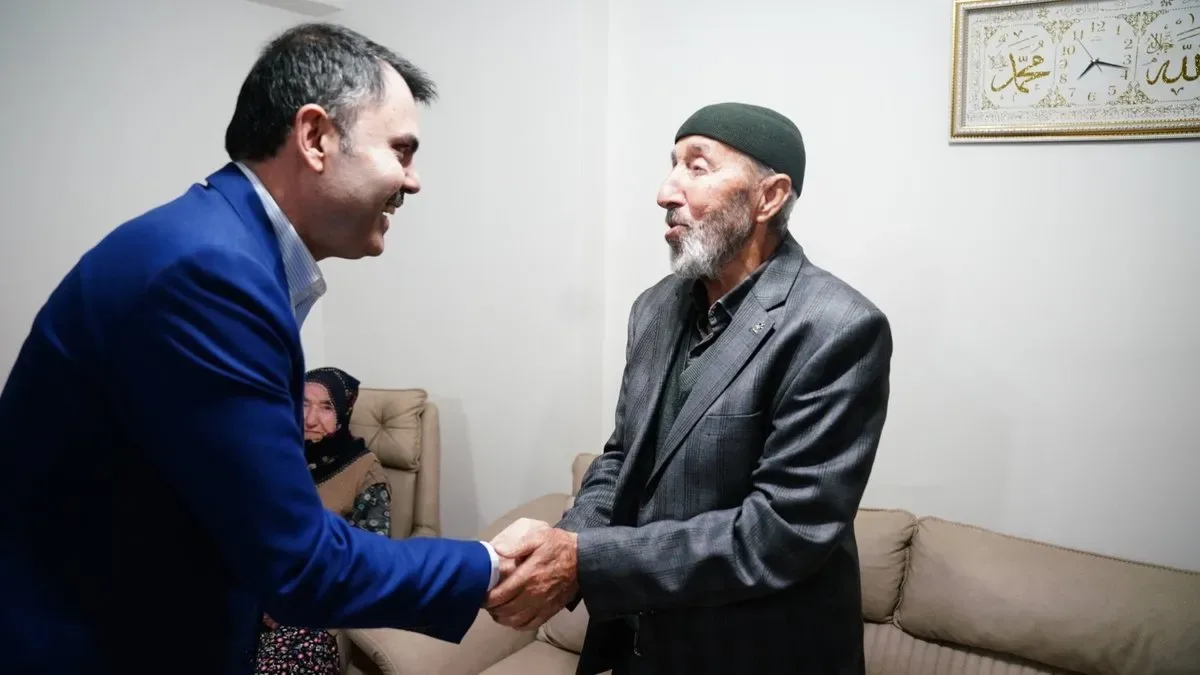 Bakan Kurum, Malatya’da Köy Evlerini Ziyaret Etti