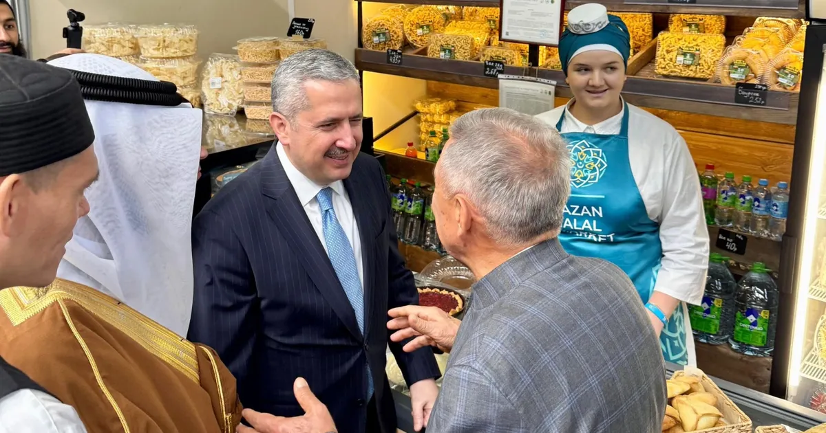 Bakan Yardımcısı Kazan’daki Helal Fuarı’nda!