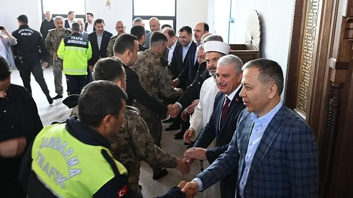 Bakanlar Bayramda Güvenli Yolculuk İçin Uyardı
