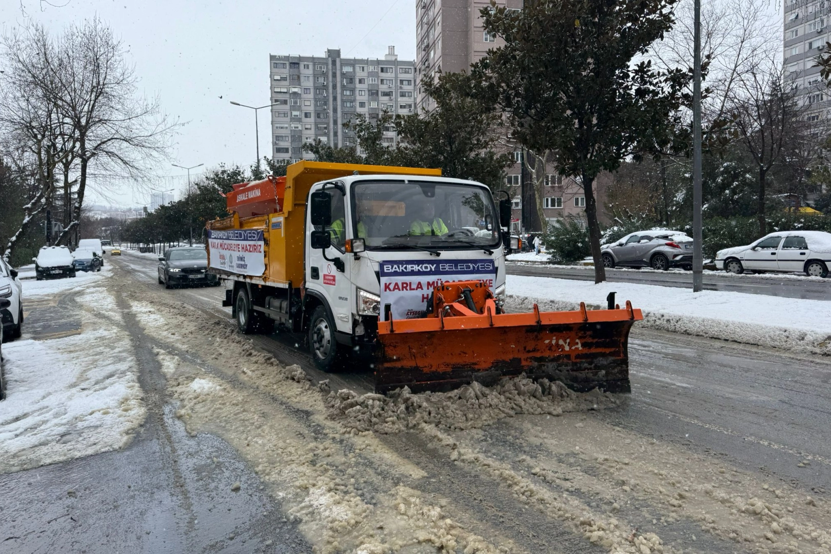 Bakırköy’de 60 Noktada Karla Mücadele Başladı