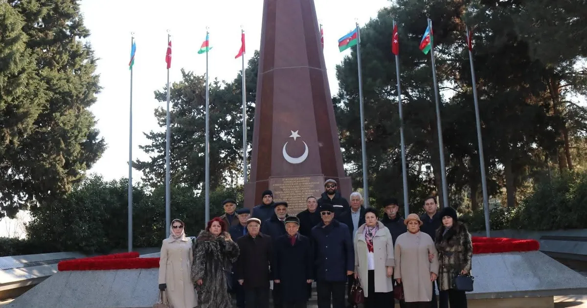 Bakü’de Türk Kahramanları Anıldı