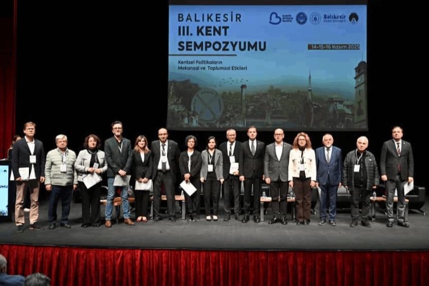 Balıkesir 3. Kent Sempozyumu Başladı!