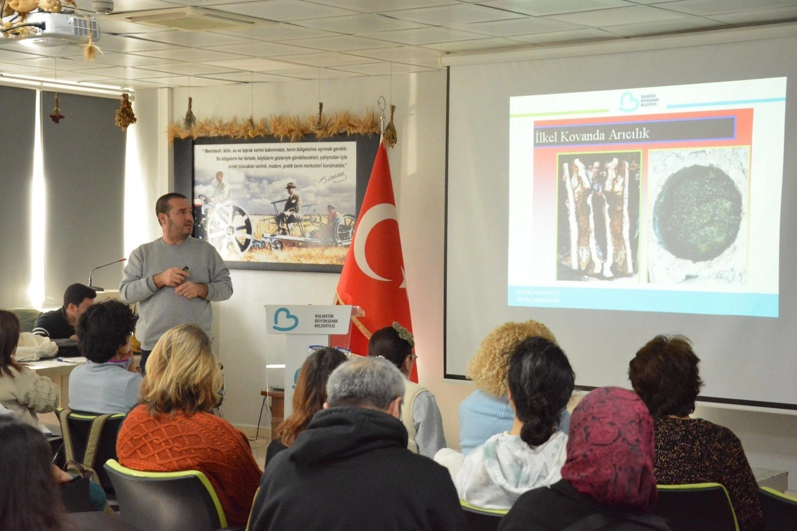 Balıkesir’de Arıcılık Kursuna Yoğun İlgi!