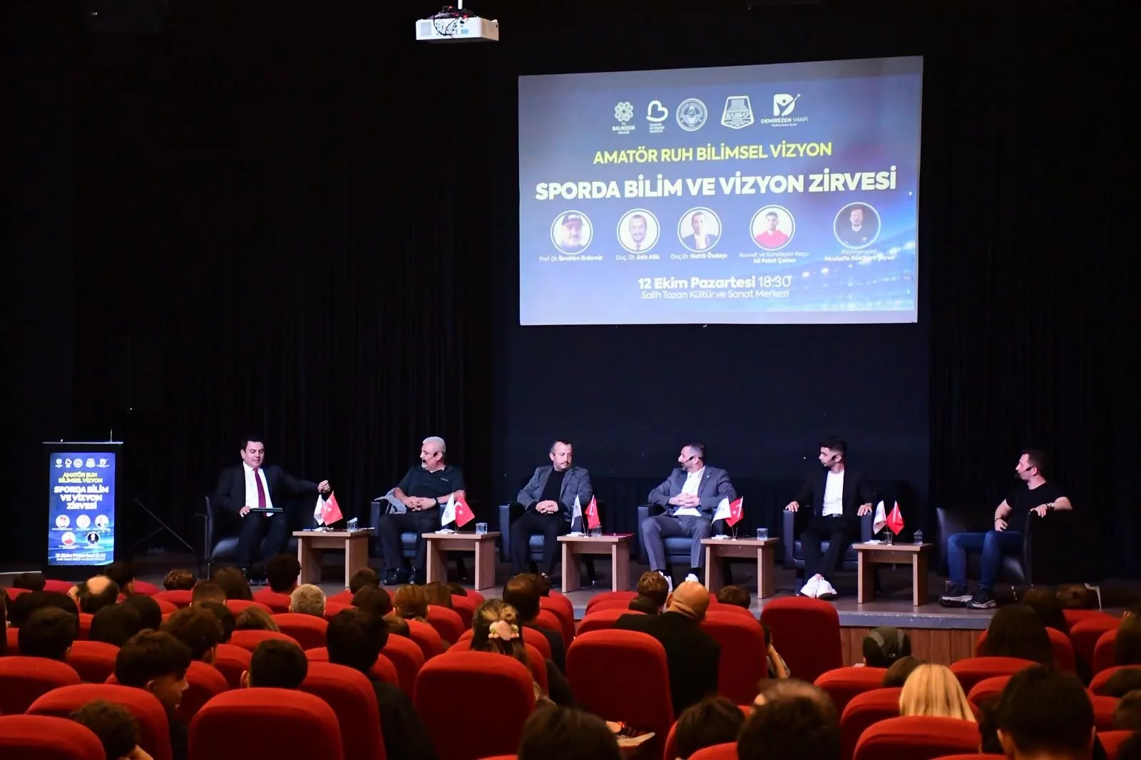 Balıkesir’de Sporun Bilimsel Temelleri Tartışıldı