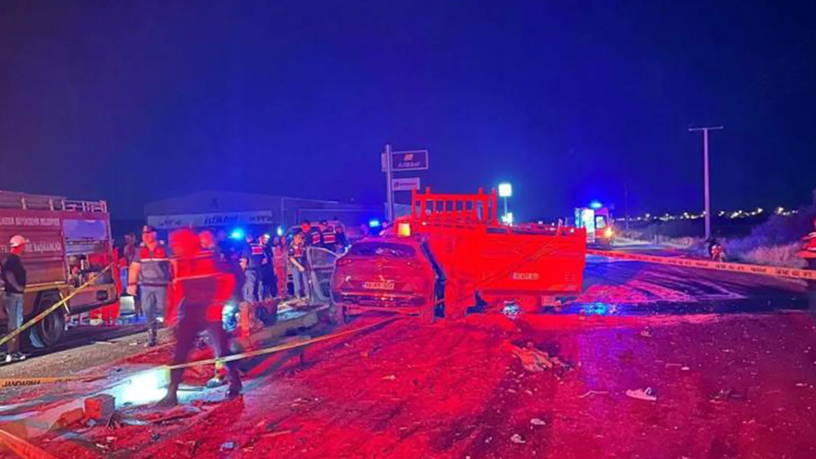 Balıkesir’de Trafik Kazası: 1 Ölü, 2 Yaralı!