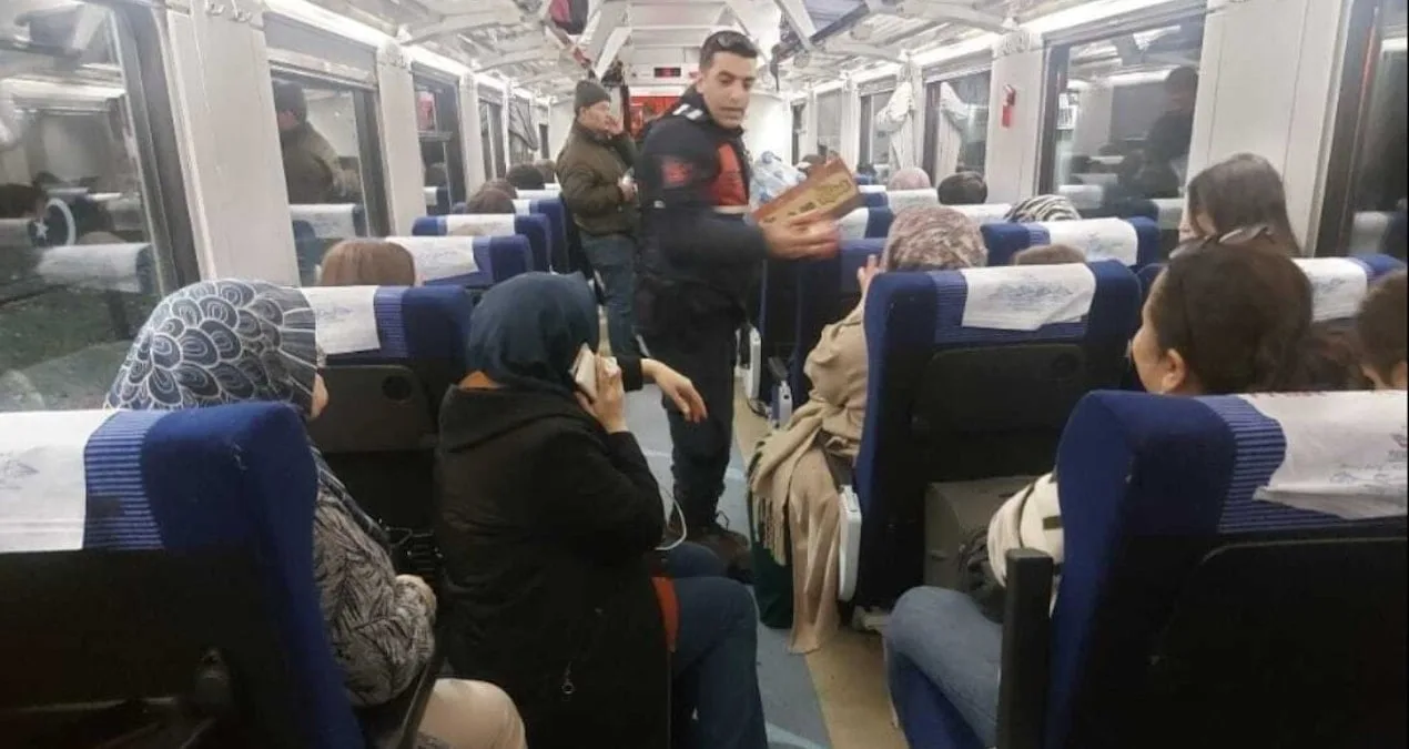 Balıkesir’de Tren Raydan Çıktı: 1 Yaralı