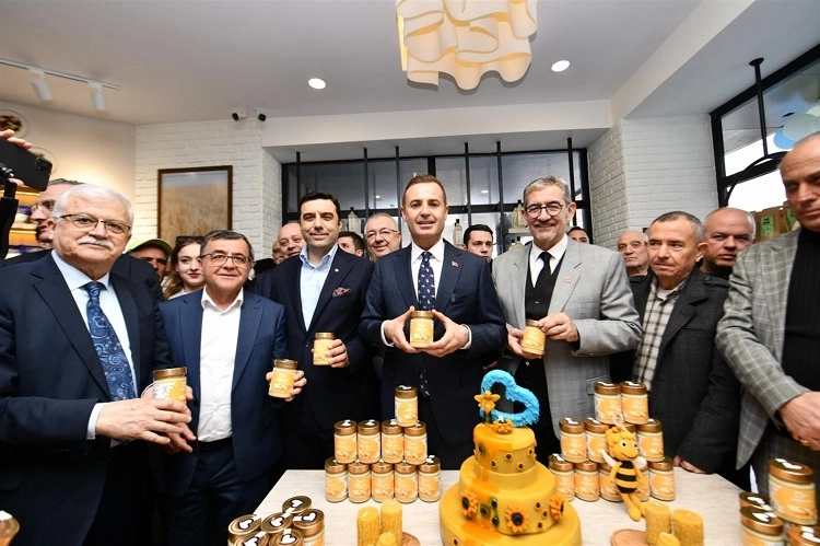 Balıkesir’de Yerel Lezzetler İçin Yeni Market Açıldı!