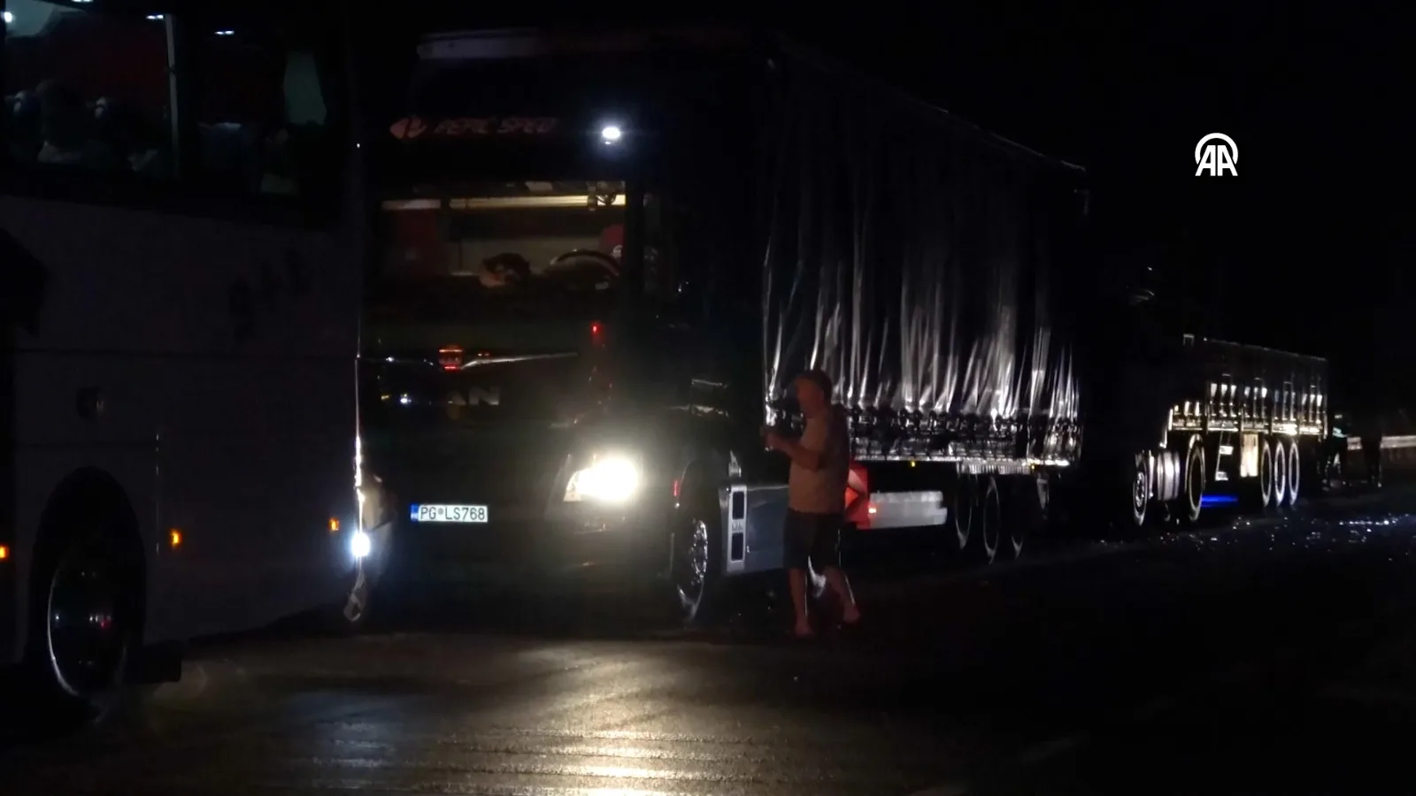 Balıkesir’de Zincirleme Kaza: 1 Ölü, 3 Yaralı!