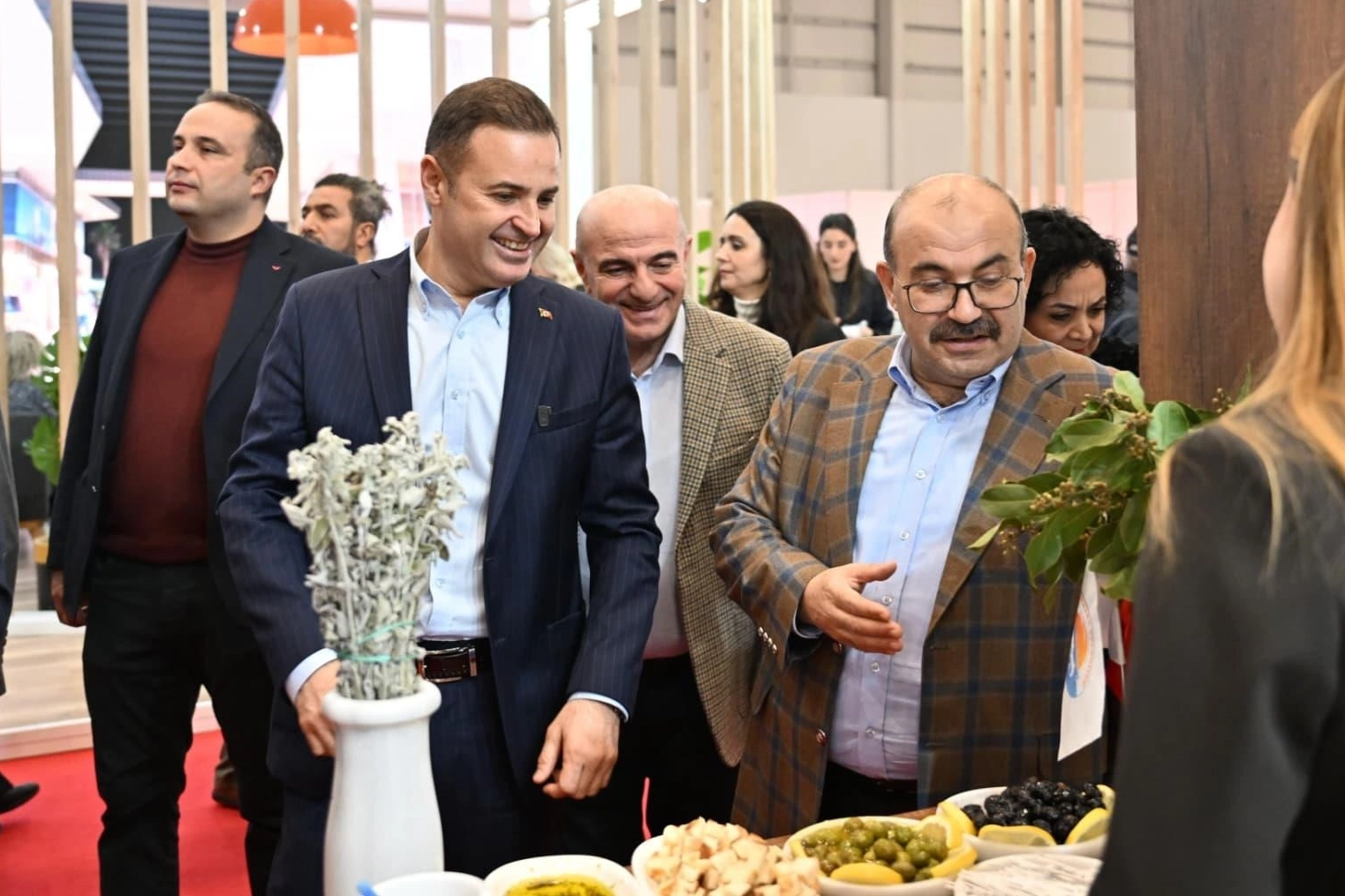 Balıkesir Fuarında Ziyaretçi Akınına Uğradı!