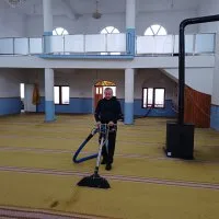 Balkanlardaki camilerde Ramazan temizliği Balkanlardaki camilerde Ramazan temizliği