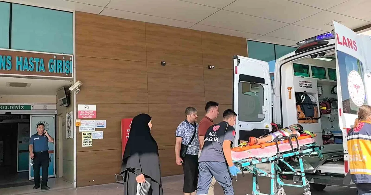 Balkondan Düşen 6 Yaşındaki Çocuk Ağır Yaralı!