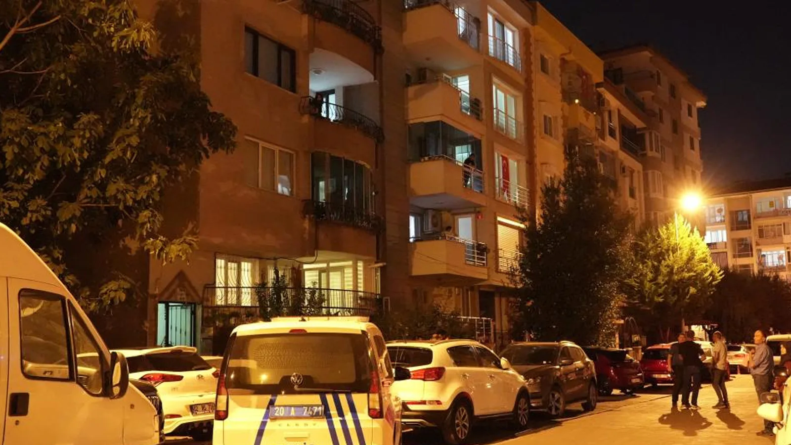 Balkondan Düşen Adam Hayatını Kaybetti!