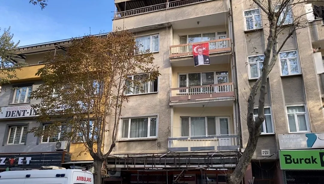 Balkondan Düşen İnegöllü Emin Özsoy Hayatını Kaybetti