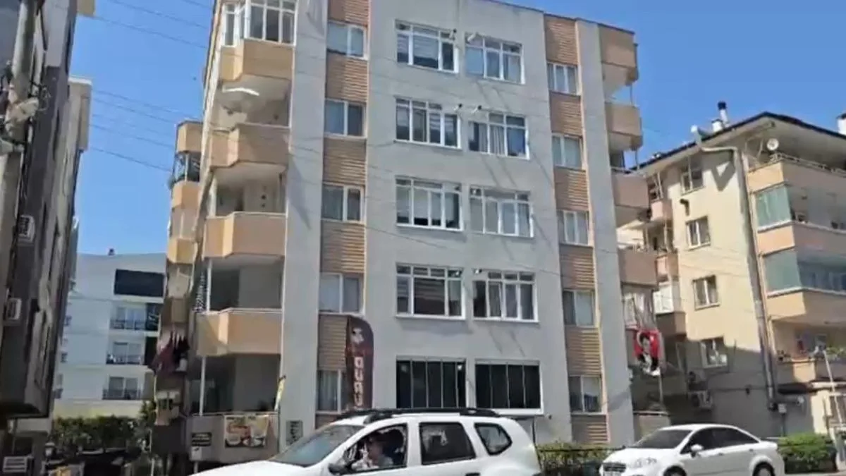 Balkondan Yardım Çığlığı: Cinayet İhtimali!