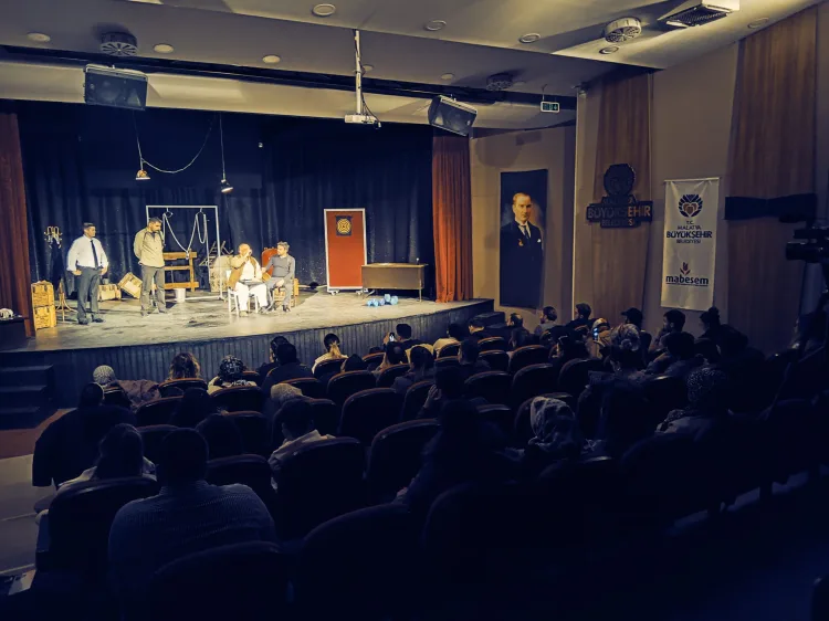 Barış Ressamı Oyunu