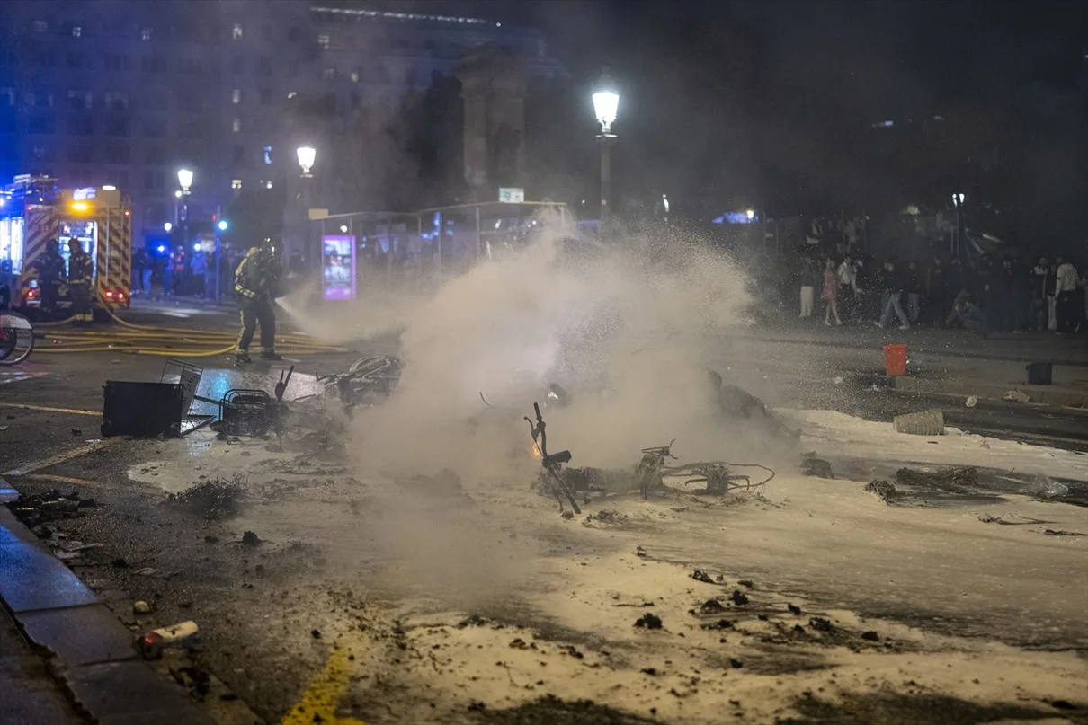 Barselona’daki Öğrenci Protestosu Olaylı Geçti