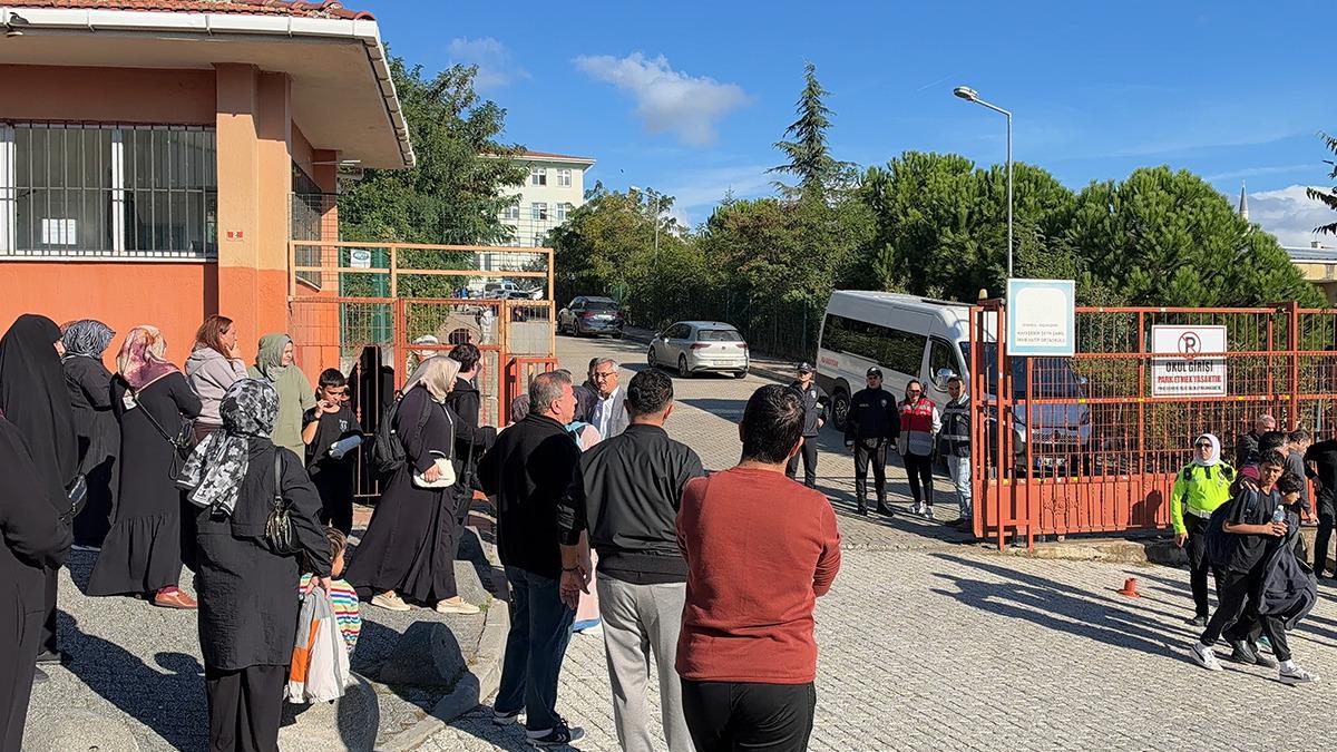 Başakşehir’de Okulda Bıçaklı Saldırı: 1 Ölü!