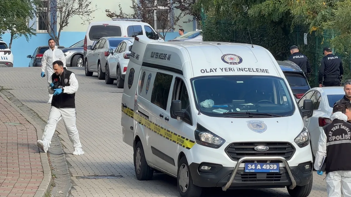Başakşehir’de Okulda Bıçaklı Saldırı: 8 Yaralı!