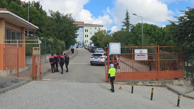 Başakşehir’deki Okul Saldırısında 15 Yaşındaki Şüpheli Tutuklandı