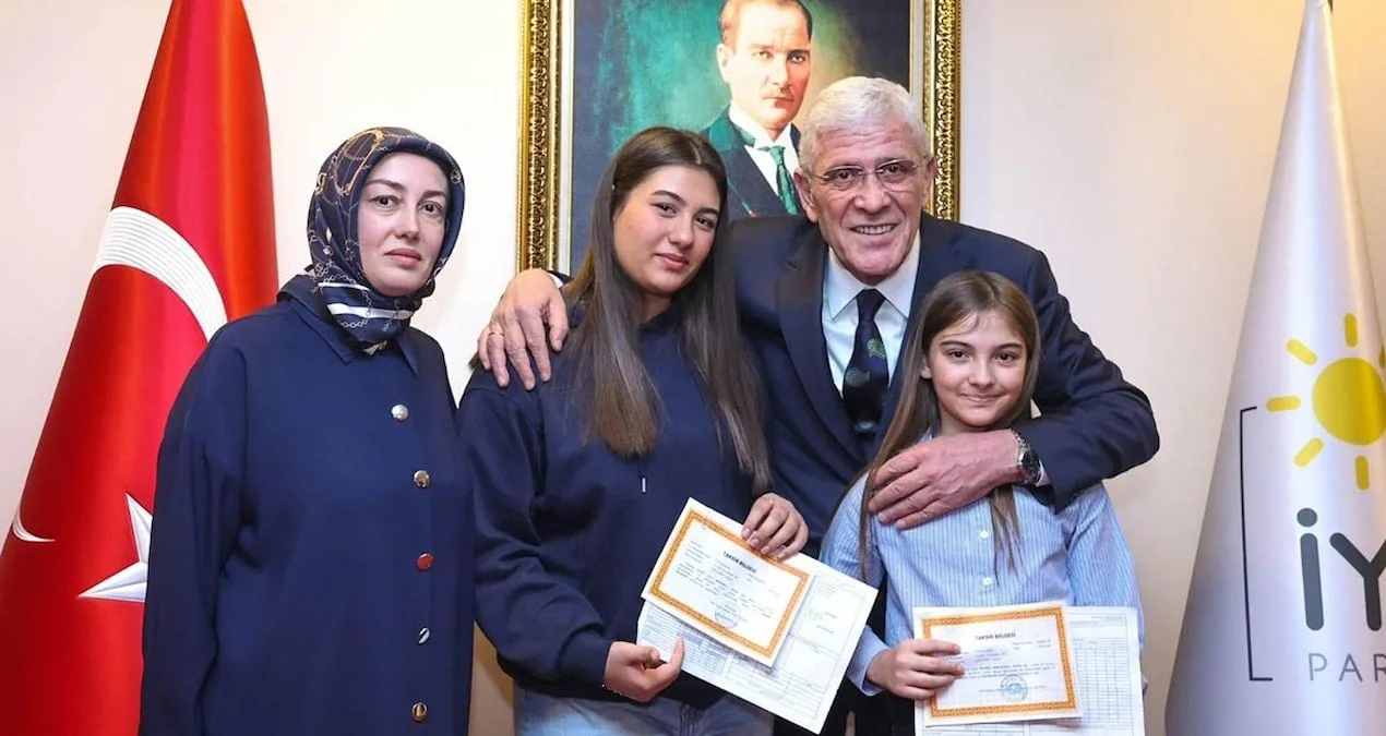 Başarı Karnelerini Paylaştılar