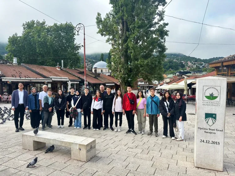 Başarılı Öğrenciler Bosna’da Kültürel Deneyim Yaşadı