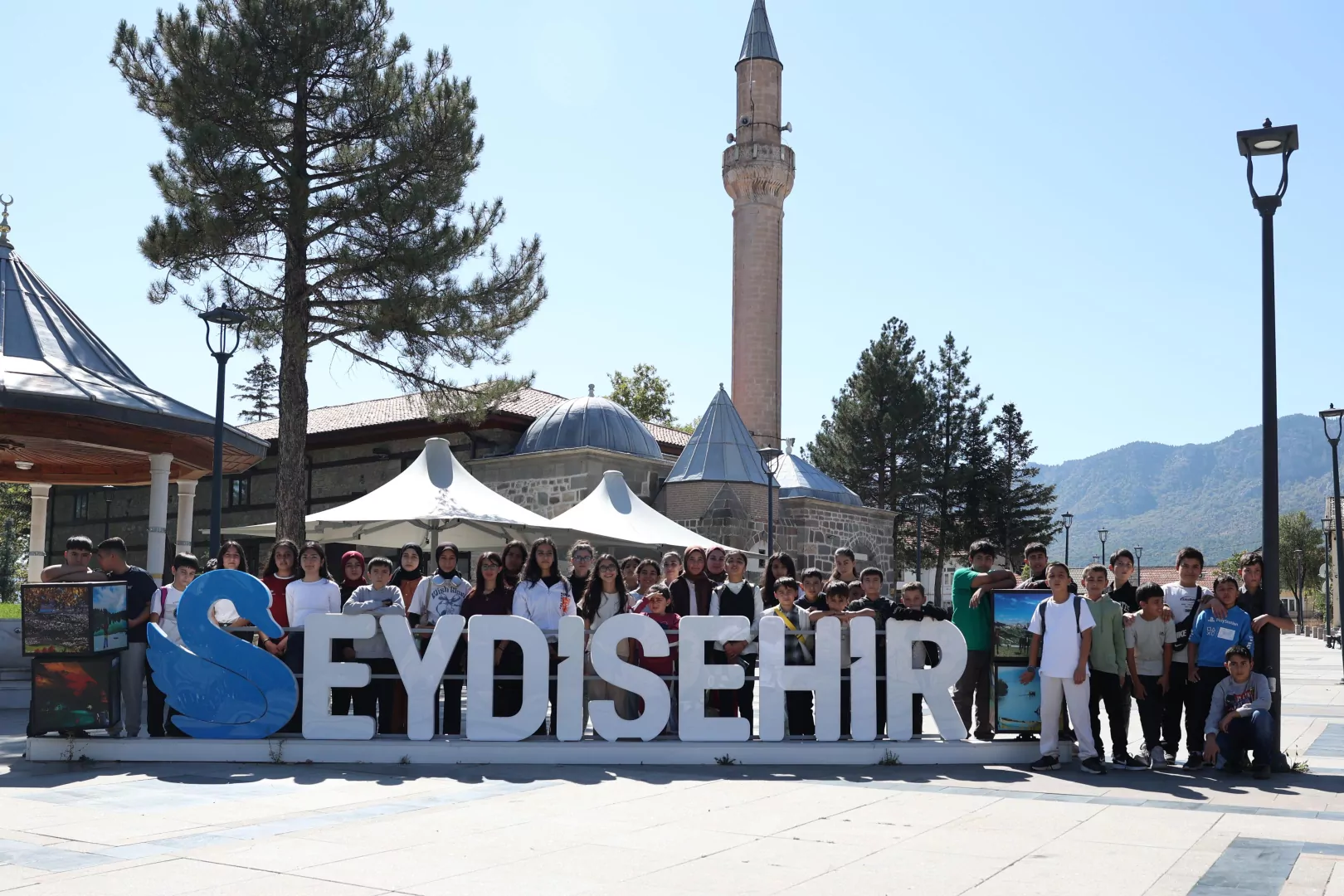 Başarılı Öğrencilere Kültür Gezisi Desteği