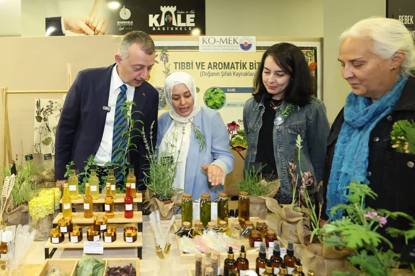 Başiskele’de KO-MEK Sergisi Coşkuyla Açıldı!