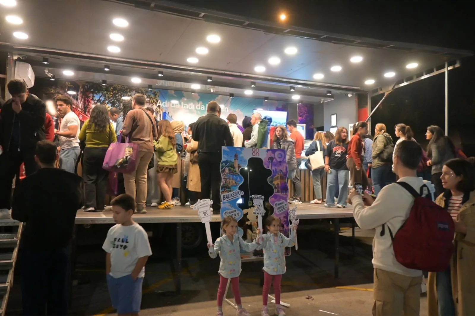 Başkan Akın’dan Kahve Festivali’nde Sıcak İkram