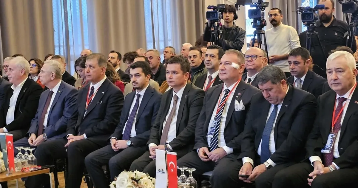Başkan Aydın Afetler Paneli’nde Önemli Mesajlar Verdi